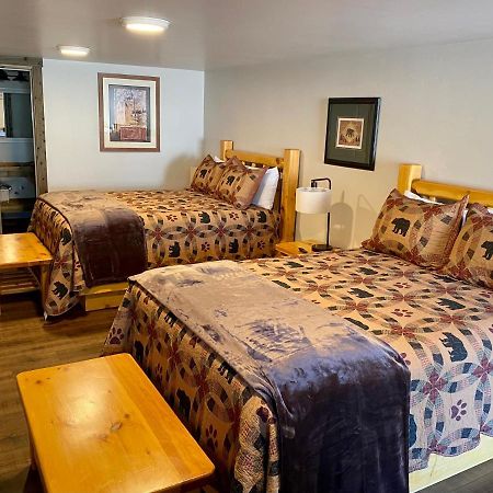 Island Park Lodge Екстер'єр фото