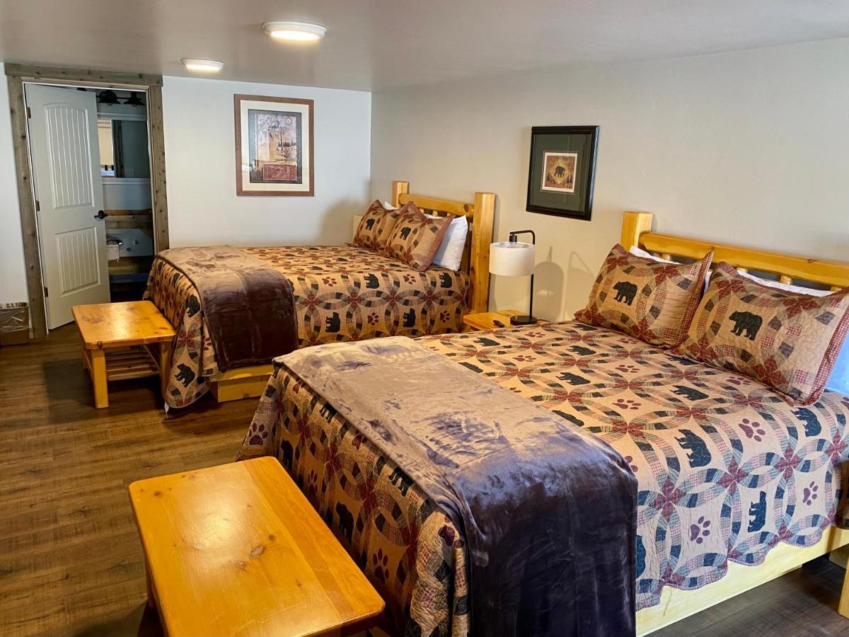 Island Park Lodge Екстер'єр фото